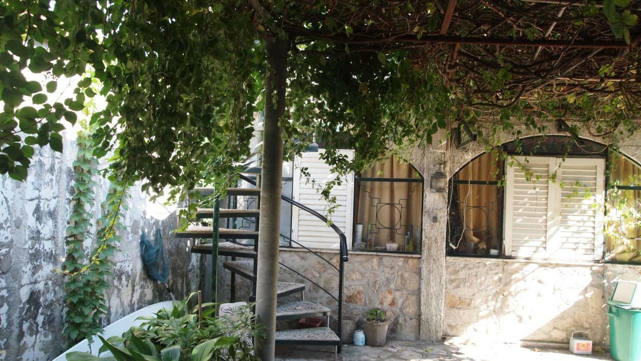 Apartments Ines 1 Жуляна Экстерьер фото